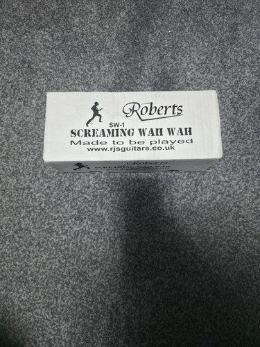Roberts screaming wah 1 - roberts,