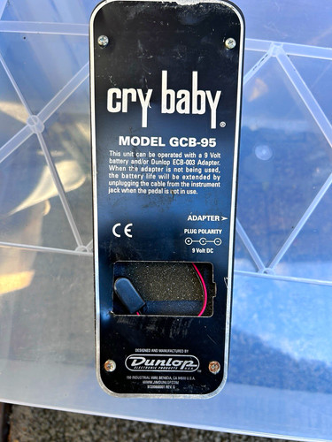 Dunlop cry baby gcb wah - cry,